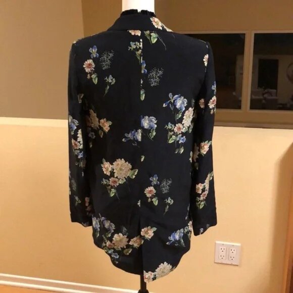 Zara Woman Navy Multicolor Floral Blazer, Professional Casual Chic, X Small, New - Picture 3 of 7
